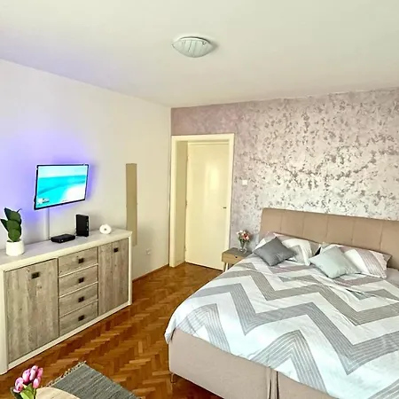 Sweet Venac Apartment