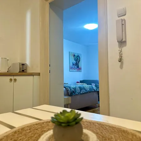 Apartment Sweet Venac *